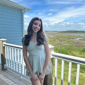 Meet your Posher, Jenna